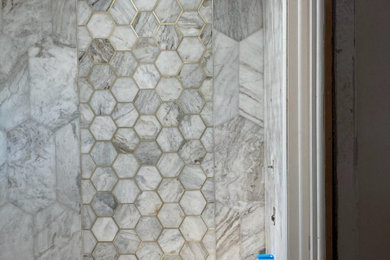 Mid-sized master bathroom photo in Tampa