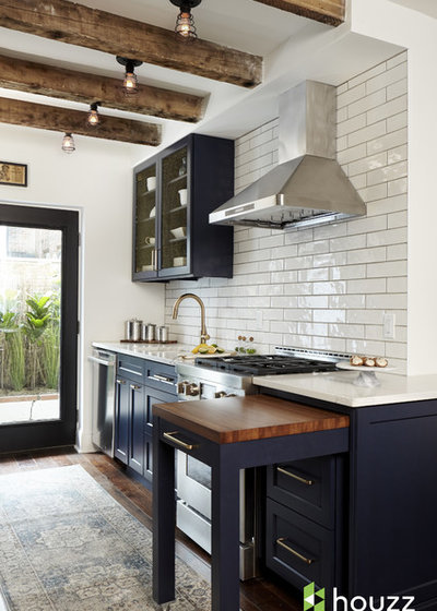 Transitional Kitchen by Ferrarini & Co. Kitchens & Interiors