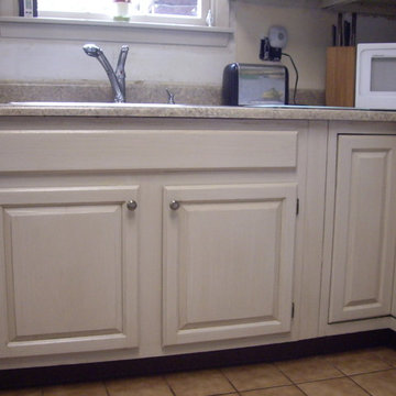 Kitchen Cabinet Painting