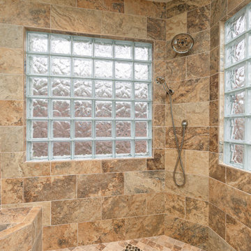 Corner Shower/ Seat & Niche