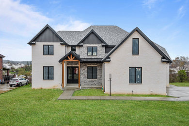 Exterior home idea in Other