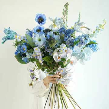Modern Faux Floral Decor: Outdoor Spaces & Interior Nook Styling