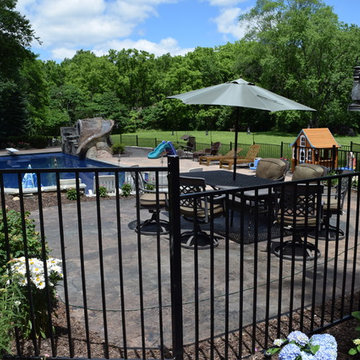 Rectilinear Relaxation Backyard Swimming Pool {HOR}