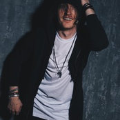 Maxim Red's photo