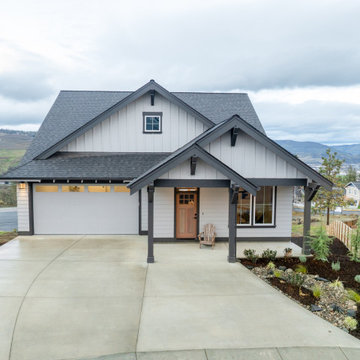 Cozy Craftsman Overlooking The Gorge