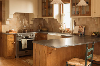Kitchen - kitchen idea in Minneapolis