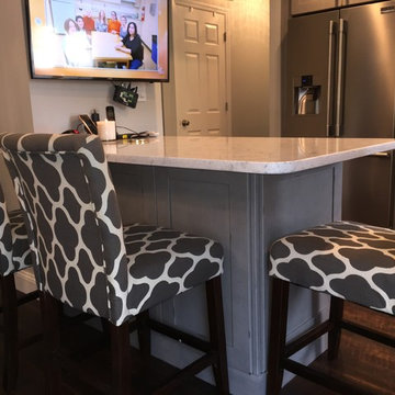 Lowes: Kitchen Remodel, Farmingville, Kraftmaid- Aged River Rock finish