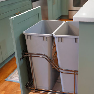 Contemporary Kitchen Remodel Done With New Two-Tone Cabinets