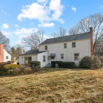 251 Buttonball Ln, Glastonbury, CT 06033