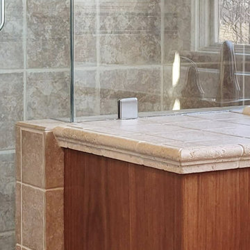 90 Degree Corner Shower with Beveled Clamps and Hinges