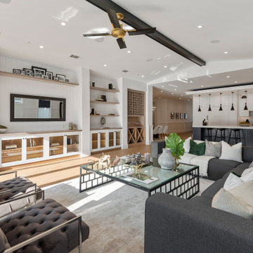 contemporary farmhouse in Sherman Oaks