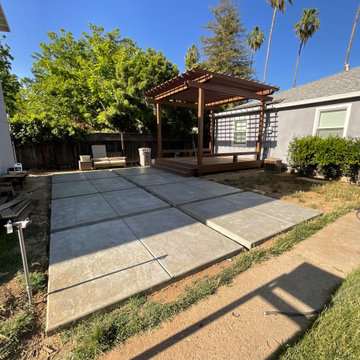 concrete driveway & walkway