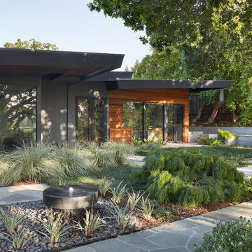Sports Enthusiasts’ Hideaway by Klopf Architecture