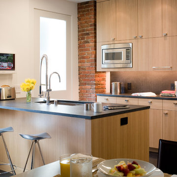 Contemporary Kitchen