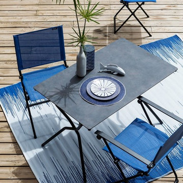 Anytime Folding Chairs with Anytime Square Table