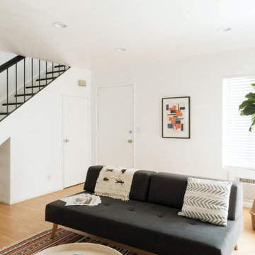Modern Airy Apartment