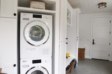 Example of a laundry room design in Seattle