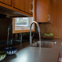 kitchen faucet