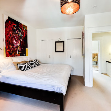 Owner occupied executive suite in Toronto triplex