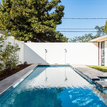 Side Courtyard Cabana