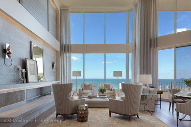 Example of a minimalist living room design in Miami
