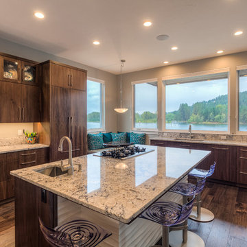 Grand kitchen