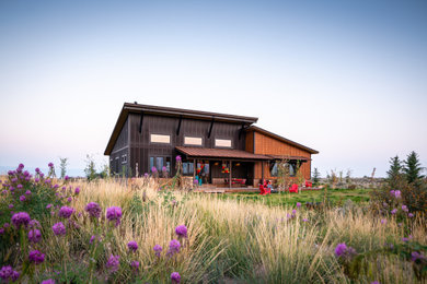 Exterior home idea in Other