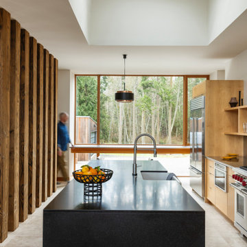 PUGET SOUND HIDEAWAY