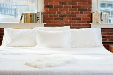 Bedroom photo in Boston