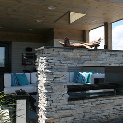 Firegear Outdoors Kalea Bay See-Thru Fireplace - Outdoor Fireplaces