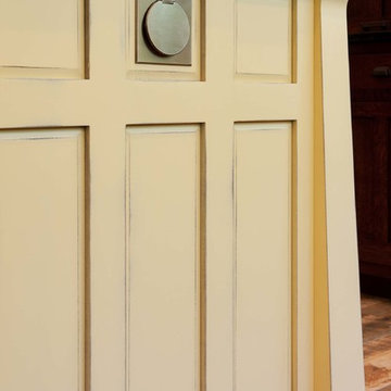 Arts & Crafts Kitchen with Craftsman Door Style