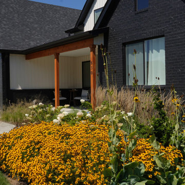 Front landscape bed