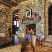 Louis' pub