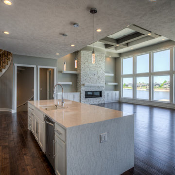 1.5-story custom Brandenburg - modern finishes