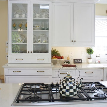 White Compac Perlino Quartz Kitchen