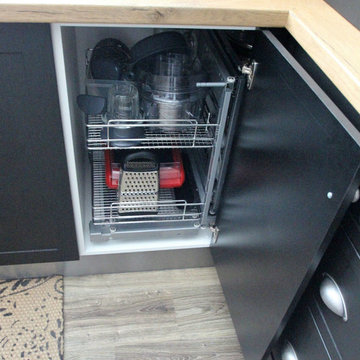 Black Kitchen in Ballarat
