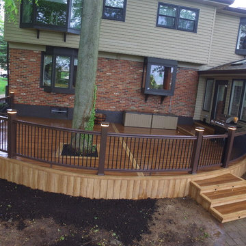 Curved Deck-Composite Rails with Lights