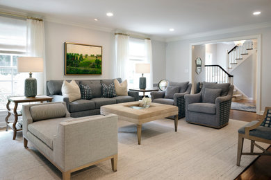 Example of a transitional living room design in Chicago