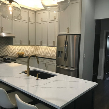 Stylish Glencoe KItchen