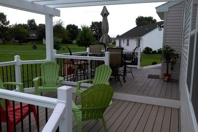 This is an example of a traditional deck in Philadelphia.