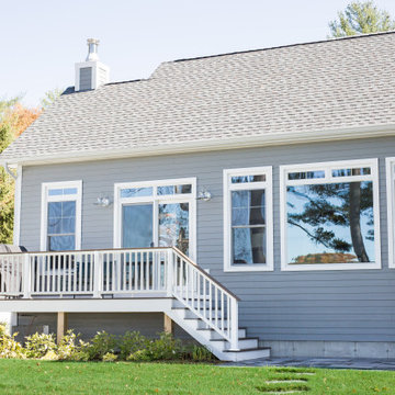 Large windows to capture the lake view