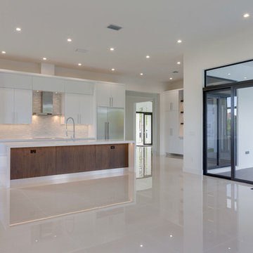 VECCIO SOUTH MIAMI