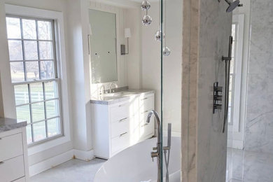 Example of a transitional bathroom design in Tampa
