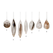 Guest Picks: Feathers for Early Fall Decorating