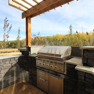 75 Most Popular Canada Verandah With An Outdoor Kitchen Design