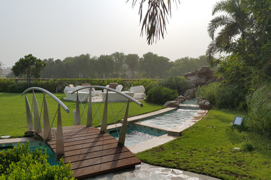 Giardino e piscina Villa privata a Dubai