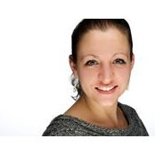 Linzie Brooks's photo