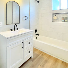 Carly’s Bathroom