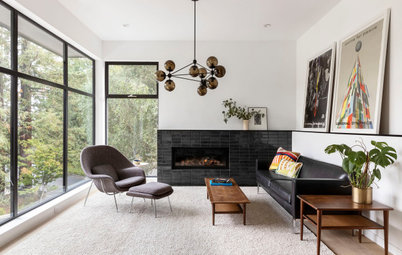 Houzz Tour: Renovation Engages a Home With Surrounding Woodlands