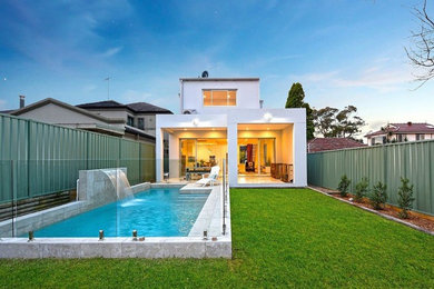 Modern pool in Sydney.